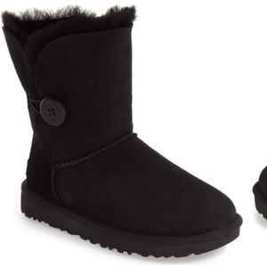UGG Boots Black Bailey Single Button